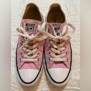 Pink converse